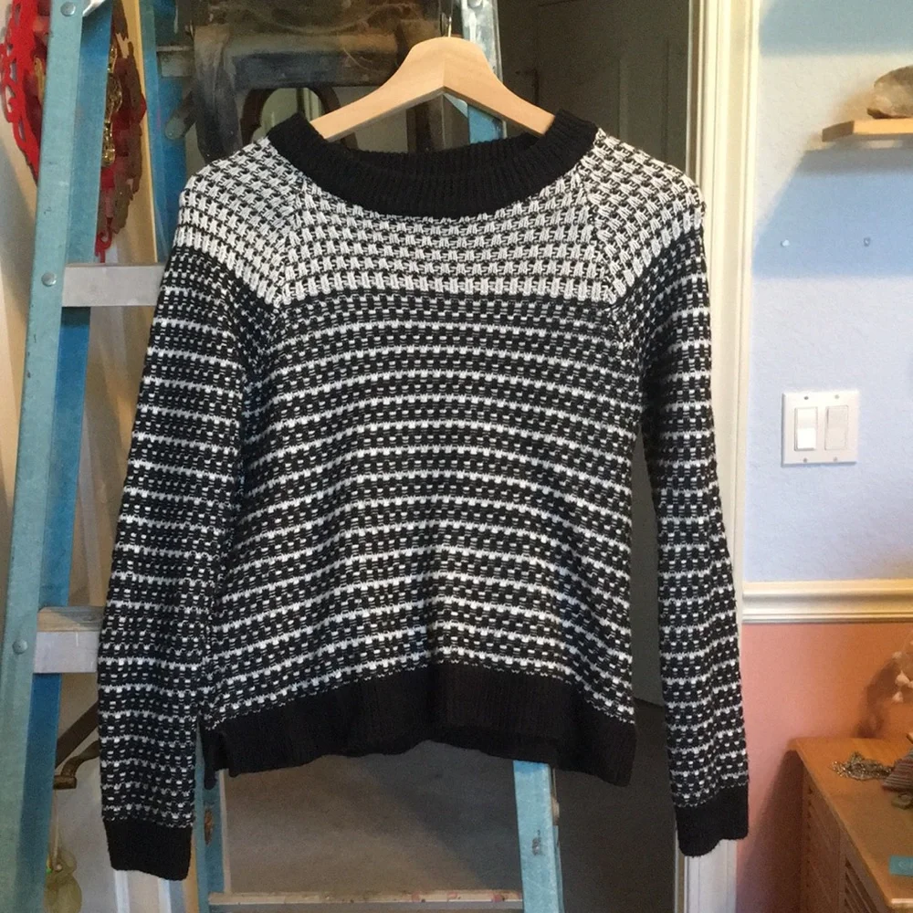 sweaters! - Picture 2 of 6